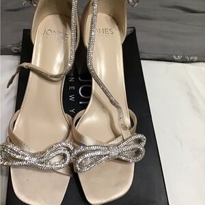 Jones of New York PARTY decorative bows and anklets